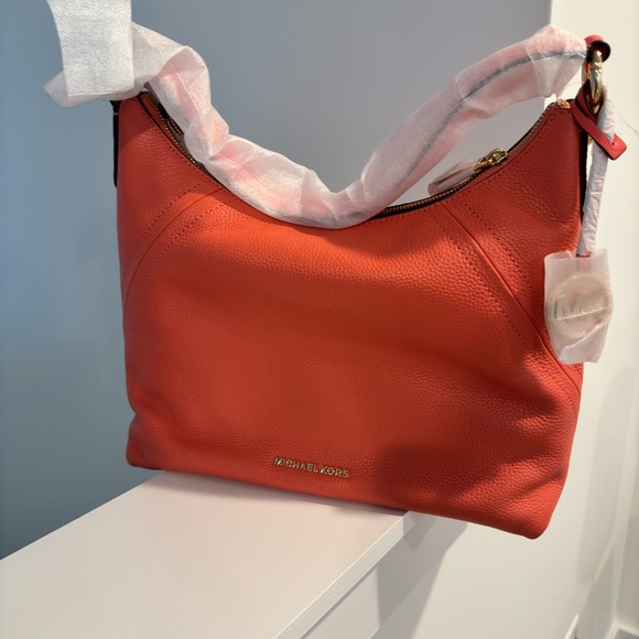 Michael Kors Aria Large Shoulder Bag Pink Grapefruit NWT - Picture 2 of 9